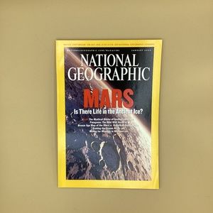 National Geographic (1/04)